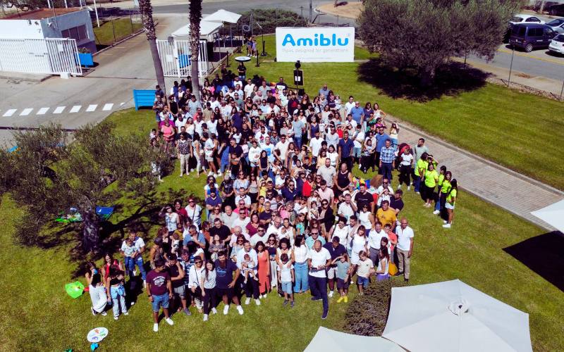 Amiblu celebra 30 aniversario de su planta Camarles