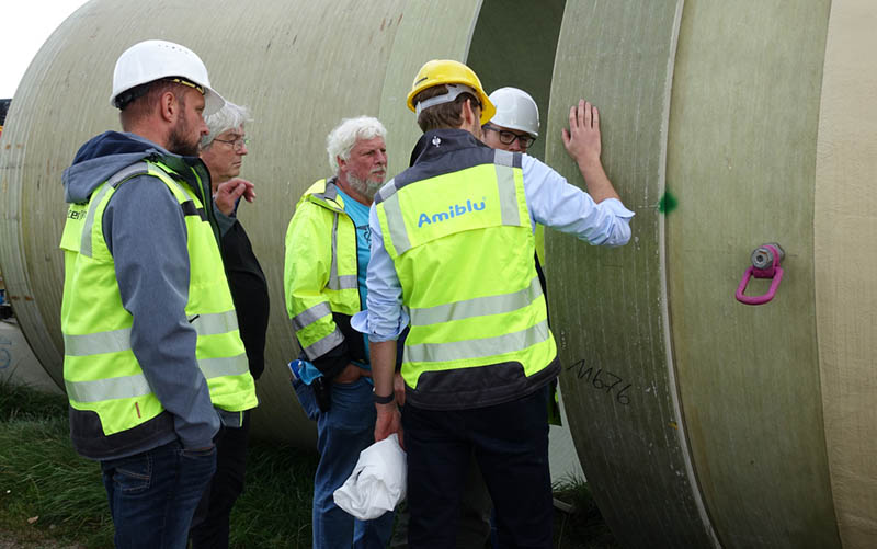 Besucher beim Baustellentag von Amiblu und medl in Mülheim a.d.R.